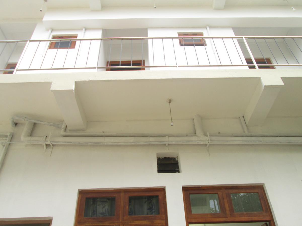Hotel Kiyara Dambulla Exterior photo